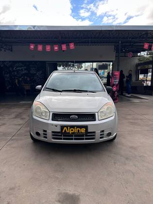 FORD FIESTA 1.6 MPI HATCH 8V FLEX 4P MANUAL FORD FIESTA 1.6 MPI HATCH 8V FLEX 4P MANUAL